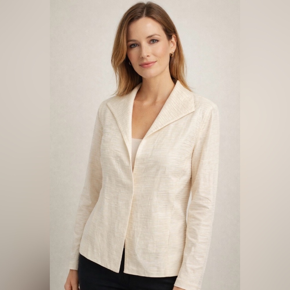 Eileen Fisher sz S Elegant Silk Cream Women's Jacket with pockets great pre cond